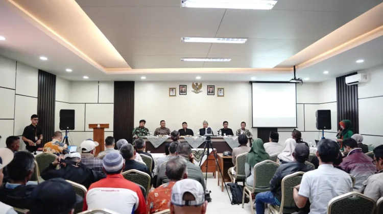 Dukung Sektor Pertanian, Pemkab Garut Salurkan Bantuan Irigasi Perpompaan