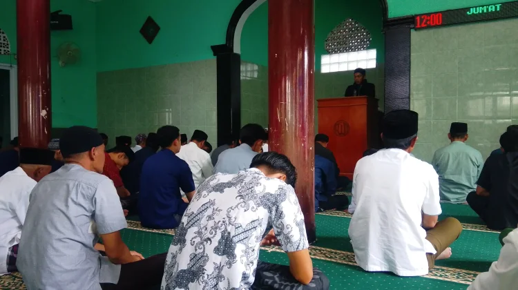 Dongkrak Iman Taqwa, Pelihara Bahasa Sunda lewat Khutbah