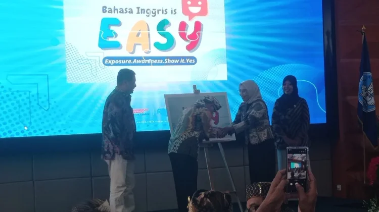 Kemendikdasmen Luncurkan Program PKGSD-MBI, Bahasa Inggris Resmi Jadi Mapel SD