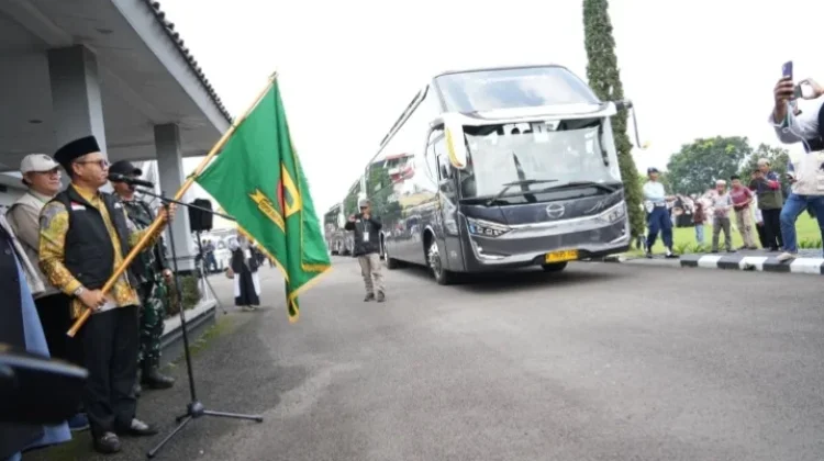 Mayoritas Calon Jemaah Haji Kabupaten Bandung Berusia Lanjut dan Perempuan