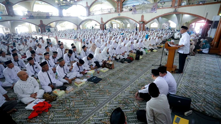Empat Kloter Jemaah Haji Asal Kota Bandung Diberangkatkan