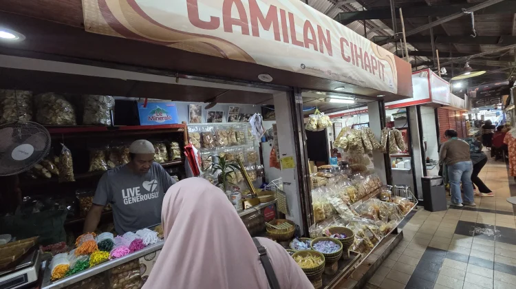 Cemilan Cihapit, Memadukan Cerita Nostalgia Masa Lalu