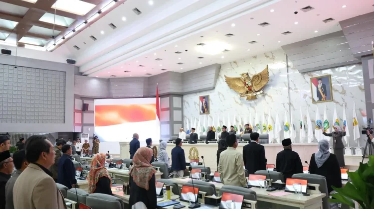 Rapat Paripurna Penyampaian Rekomendasi DPRD Jabar atas LKPJ Gubernur Tahun 2025