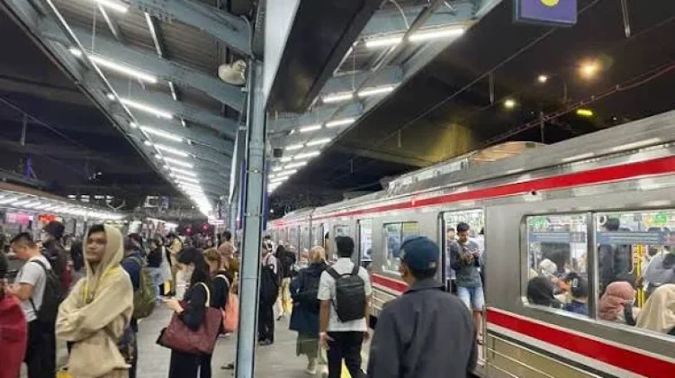 Polisi Selidiki Kasus Pelecehan Seksual di Peron Stasiun