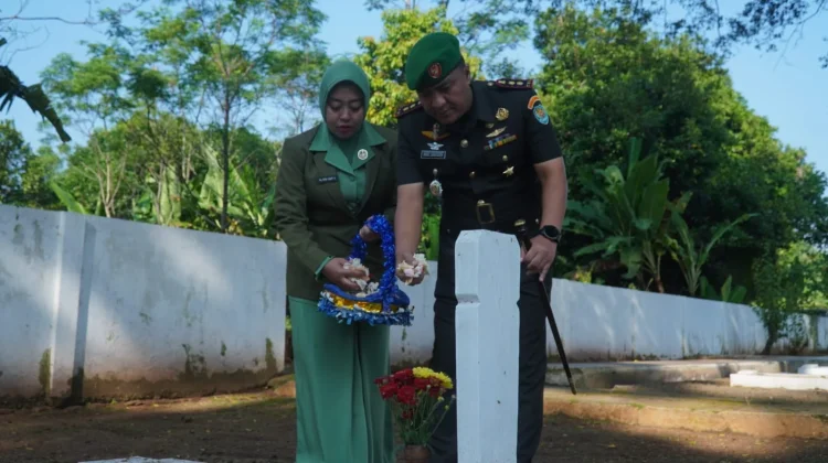 Peringati HUT Kodam III/Siliwangi Ke-80, Kodim 0605/Subang Gelar Ziarah ke TMP