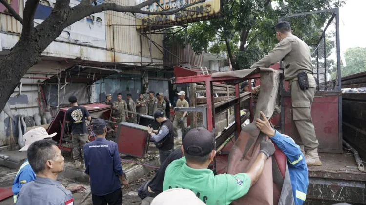 Pemkot Bandung Akan Tertibkan PKL di Sepanjang Jalur BRT