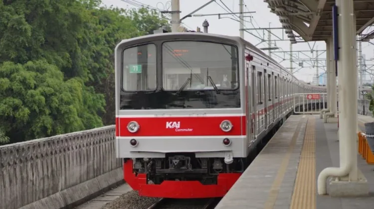 Tambah Kapasitas Angkut, Penyesuaian Sarana KAI Commuter Line