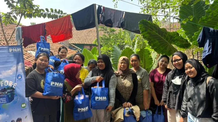 RE3 FOR-E PNM Kumpulkan 17 Ton Pakaian Layak Pakai dari Nasabah Laundry Binaan