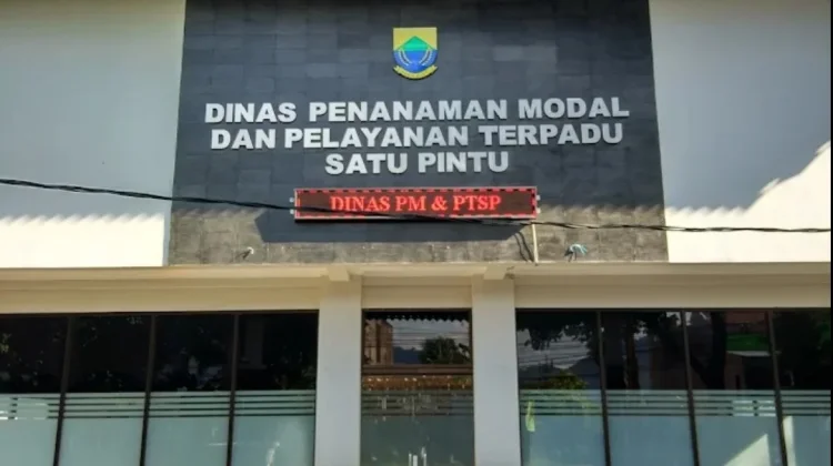 Aturan Zonasi Reklame Jalur Provinsi Turunkan PAD