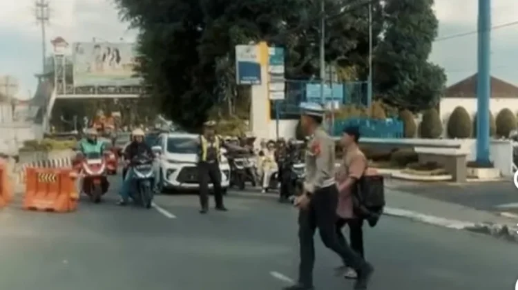 Polres Cimahi Siapkan Rekayasa Lalu Lintas Antisipasi Kemacetan Jalur Lembang