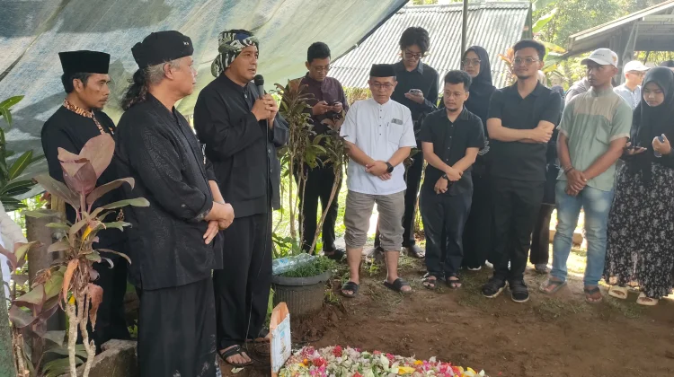 Ibunda Mantan Kapolda Jabar Berpulang, Diky Candra : Saya Turut Berduka