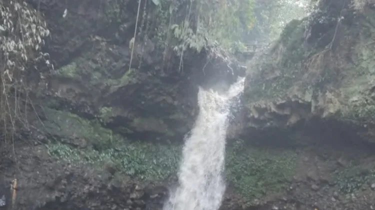 Curug Dago : Wisata Alam di tengah Kota Bandung