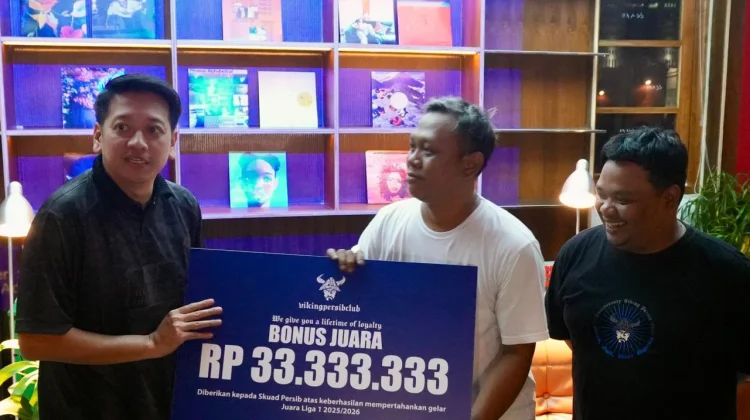 Viking Hadiahi Skuat Persib Rp33,3 Juta usai Raih Three-Peat