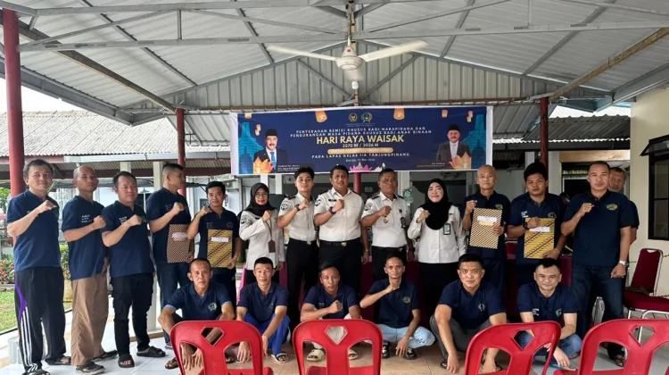 Waisak, Lapas Tanjungpinang Serahkan Remisi pada 15 WBP