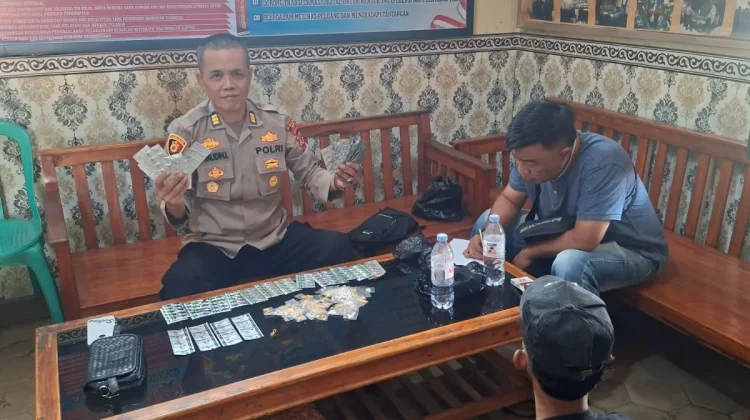 Polisi di Cibatu Garut Amankan Pengedar Obat Keras Terlarang