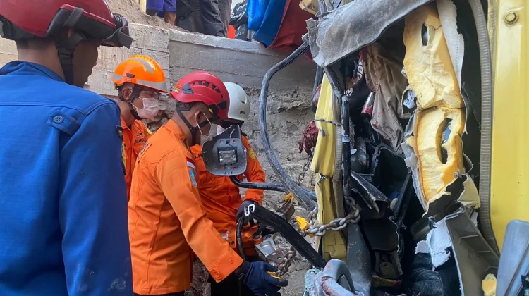 Dua Meninggal Dunia, Tabrakan di Cicalengka
