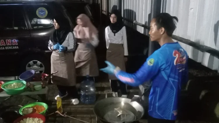 Tagana Simulasikan Penyediaan Gizi Darurat kepada Mahasiswa Poltekkes