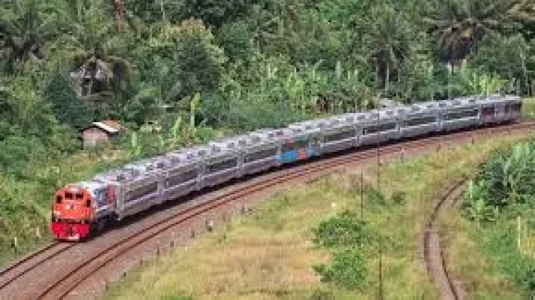 Kereta KA Cikuray akan Gunakan Sarana Ekonomi Kerakyatan