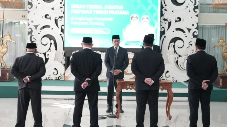 Hilangkan Birokrasi Berbelit, Bangun Pemerintahan Transparan dan Akuntabel