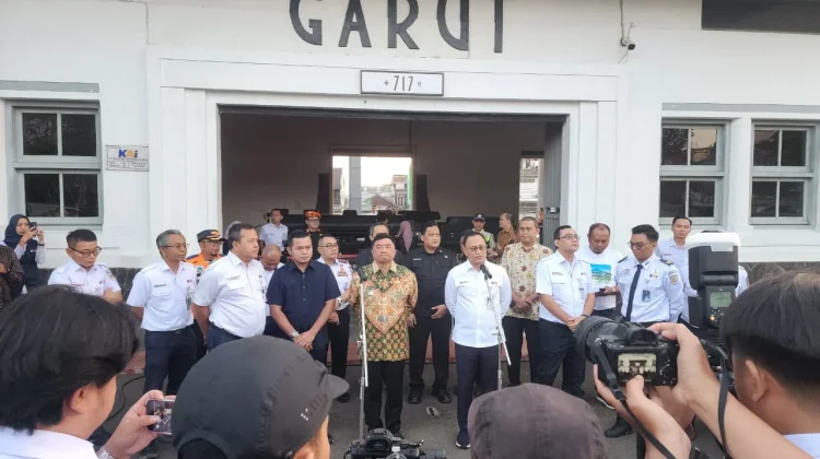 Kereta Cikuray Garut - Pasar Senen Okupansi Lebih 100 Persen
