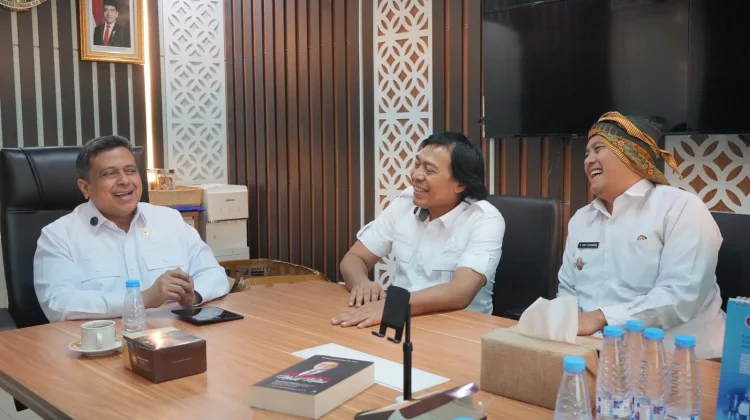 Ikhtiar Fasilitasi Jaminan Halal UMKM Kota Tasikmalaya,Diky Candra Temui BPJPH