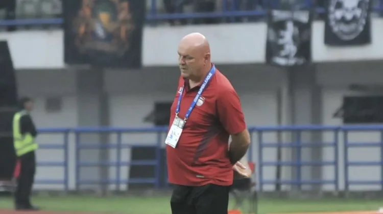 Bojan Hodak Ubah Sistem, Persib Bangkit Jadi Juara
