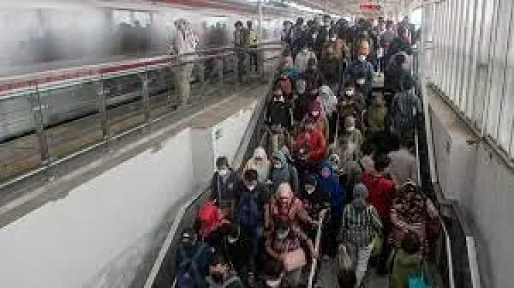 Tiga Tahun,Pelanggan KA Lokal Jabar Tumbuh 67,95%