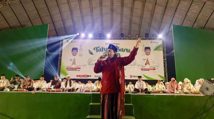 Tahun Baru Islam,Ini Alasan Bupati Salurkan Kain Kafan
