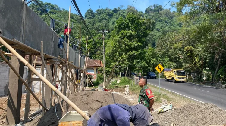 Danramil Cijambe Pantau Progres Pembangunan KDKMP Desa Cijambe