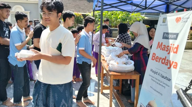 Tumbuhkan Umat Cintai Masjid,Jumat Berkah Al Kautsar Diamalkan
