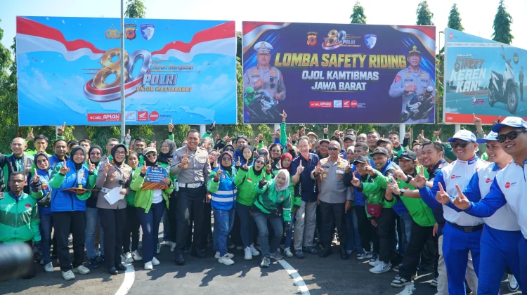 Meriahkan HUT Bhayangkara, 120 Ojol dan Polisi Ikuti Lomba Safety Riding Kamtibmas