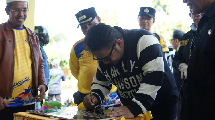 Bupati Reynaldi Kucurkan Rp 10 Juta,untuk Magot Pandanwangi Gunungsari