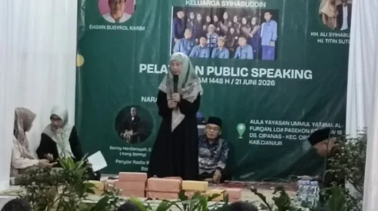 Al-Furqon Gelar Pelatihan Public Speaking
