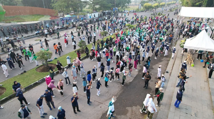 Empat Ribuan Warga Padati CFD Pemda Kabupaten Bandung