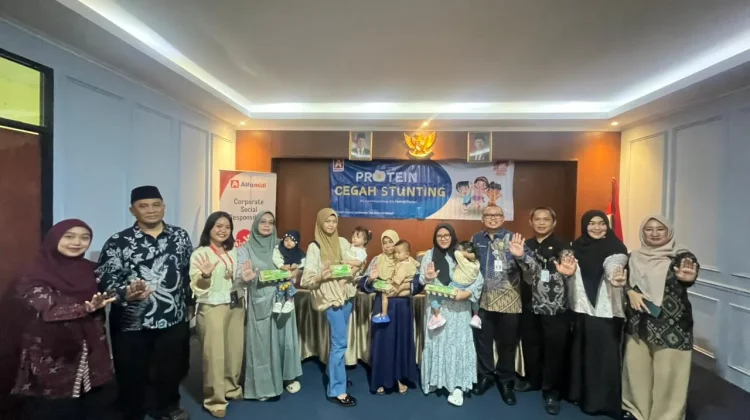 Alfamidi Cabang Bekasi Luncurkan “Protein Cegah Stunting”
