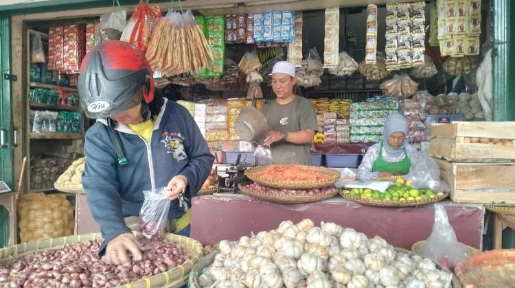 Harga Komoditi di Pasar Tradisional Cianjur Stabil
