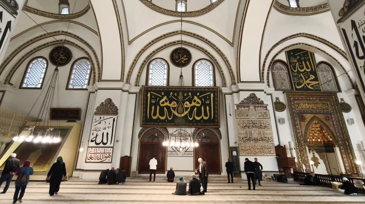 Waktu Sholat untuk Wilayah Bandung, Selasa 23 Juni 2026