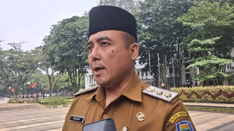 Pemkot Bandung Segera Tertibkan PKL di Jalan Banten