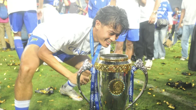 usai Juara Bersama Persib,Alfeandra Dewangga Hijrah ke Arema FC