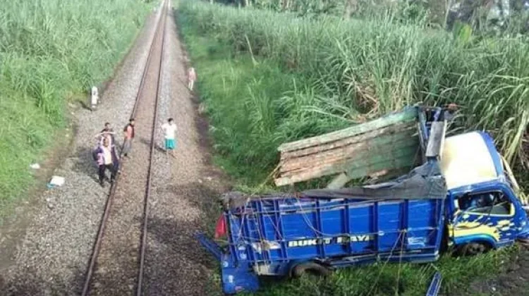 Utamakan Keselamatan, KAI Kembali Lakukan Penutupan Perlintasan Sebidang