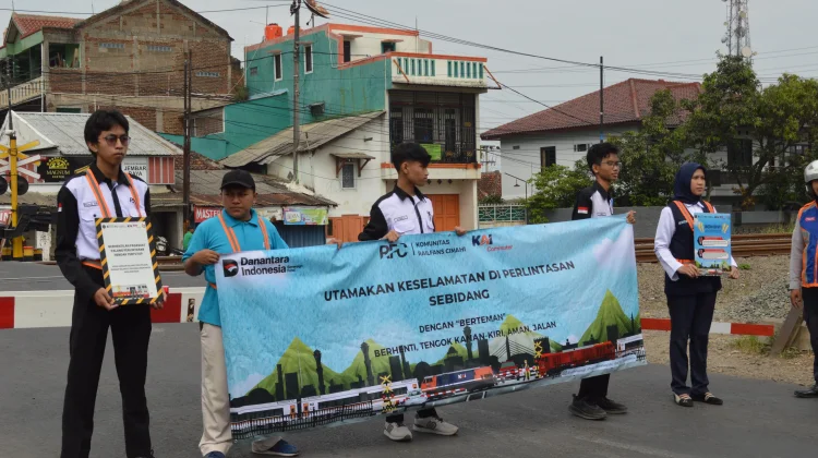 Tindakan Menerobos Palang Pintu Lintasan Kereta Beresiko Kecelakaan