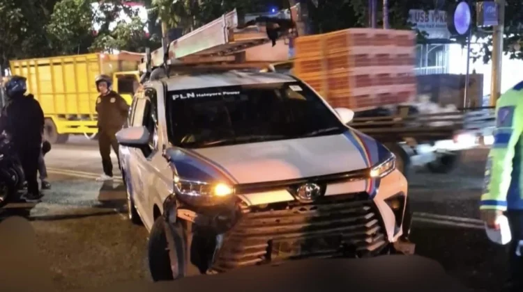 Tabrakan Motor dan Mobil di KHP Mustopa Bandung, Seorang Pelajar Meninggal Dunia