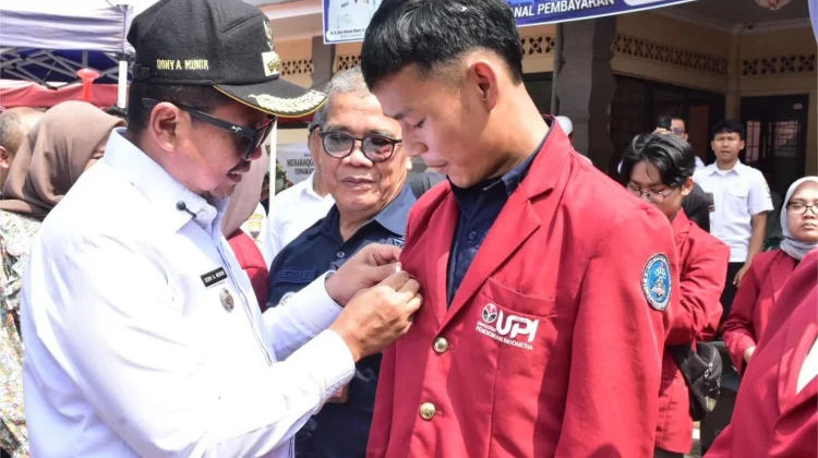 Pelepasan 485 mahasiswa UPI Laksanakan KKN di Kabupaten Sumedang