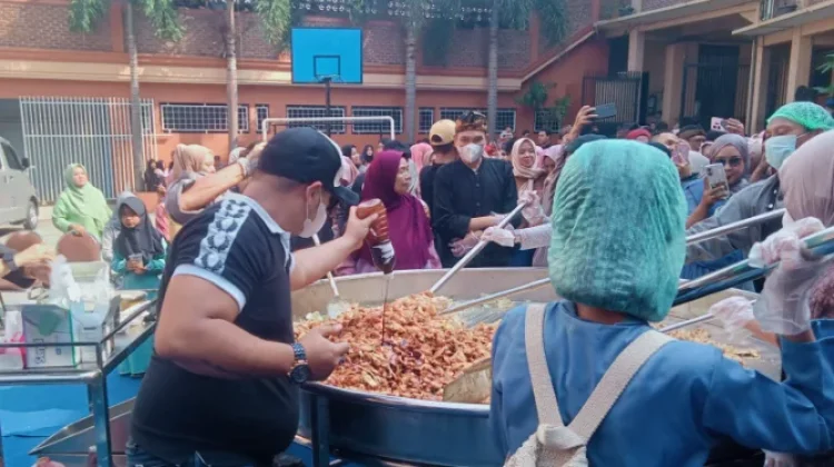 Gebyar Masak Kuali Besar Perkuat Komitmen Layanan Makan Bergizi Gratis