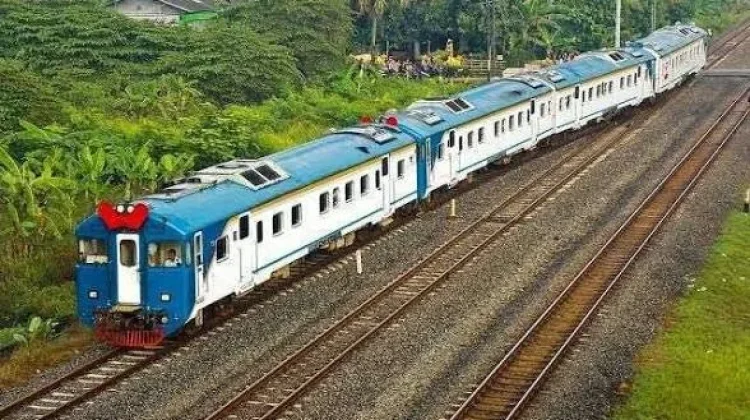 Santai di Stasiun,Sentra Jamu Bersama Ekonomi Warga
