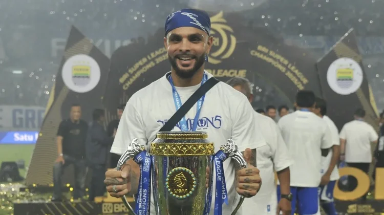 Djajang Nurdjaman Percaya Evaluasi Persib Sudah Melalui Pertimbangan