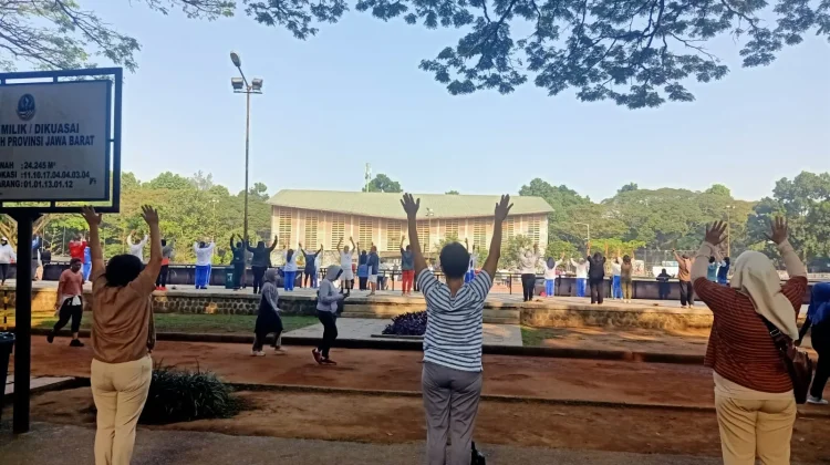 Halaman GOR Saparua Bandung masih menjadi Tempat Favorit warga berolah raga