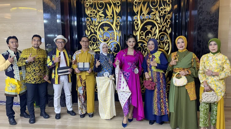 Batik Ganasan Rancangan Anak Subang Naik Runway, Ega Anjani Bawa Cerita ke PKJB 2026