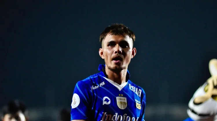 Persib Bandung Lepas Rezaldi Hehanussa jelang Musim 2026/2027
