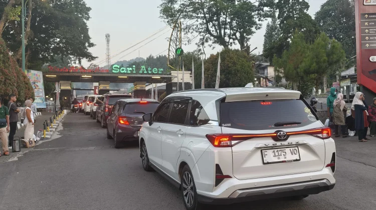 Libur Sekolah Tingkat Kunjungan Wisatawan je Sari Ater Subang Naik 10 Persen